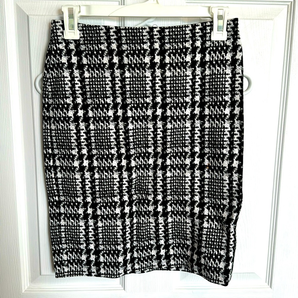 Ann Taylor pencil skirt, stretchy fabric